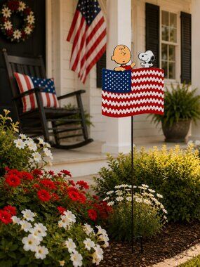 Patriotic Peanuts Garden Stake Flag, Charlie Brown Snoopy Americana Yard Decor